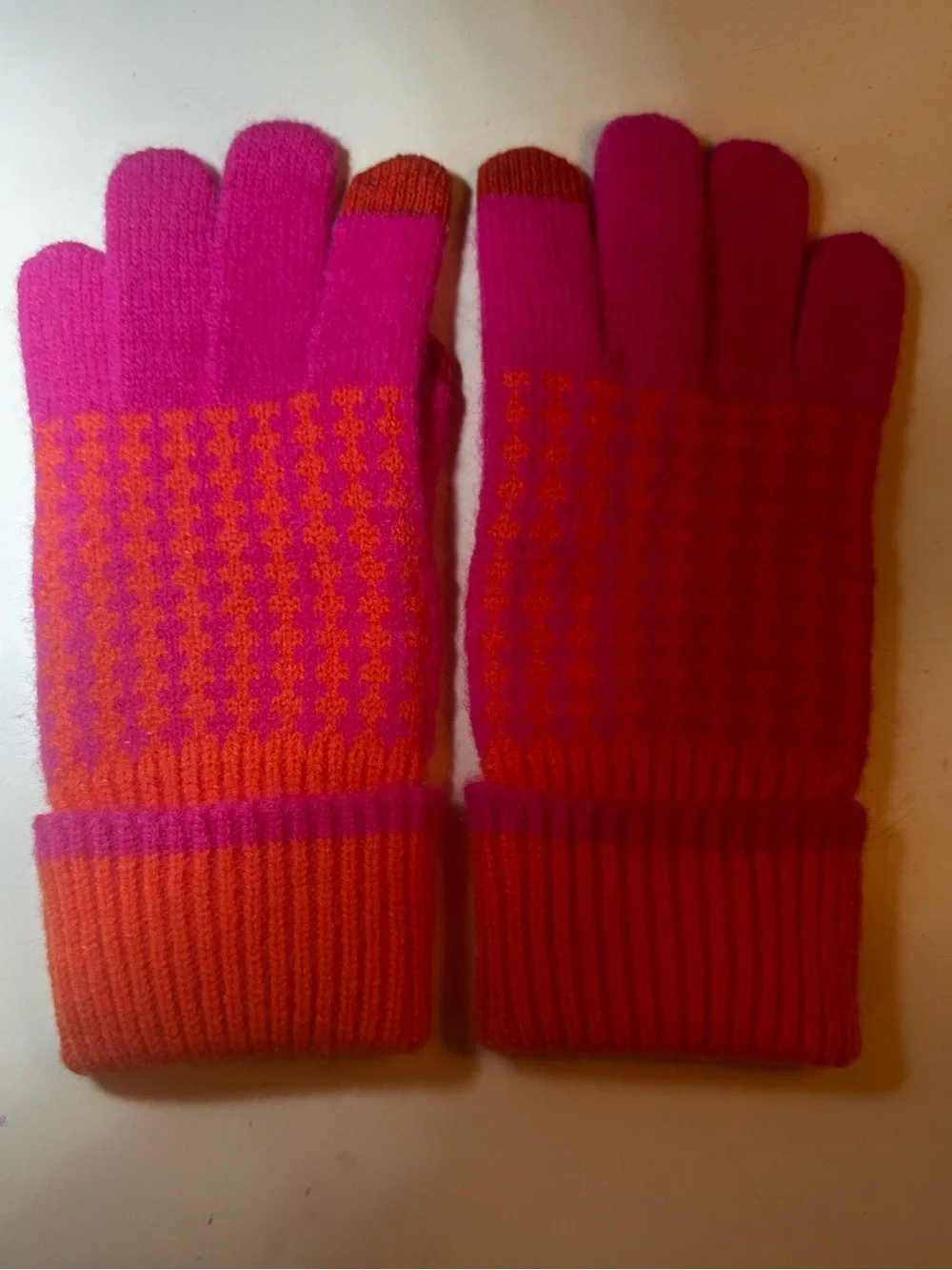 Shiraleah Pink and Orange Knit Touchscreen Gloves
